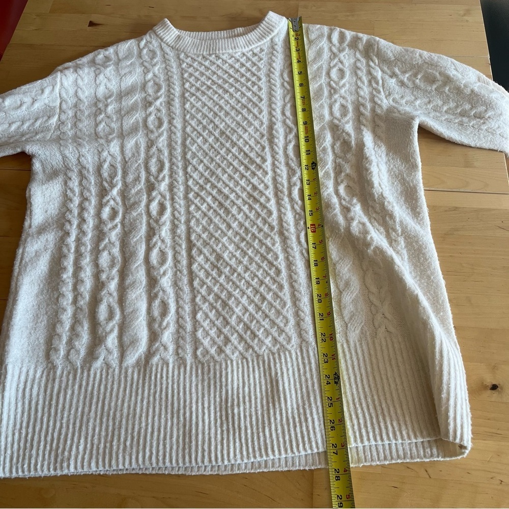 A New Day Sweater Size L Oversized Cream Chunky Cable Knit Fisherman New England - Picture 7 of 7